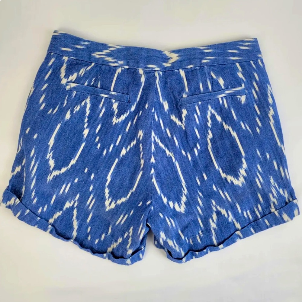 JCrew Cotton Shorts in White Blue Pattern with front zipper - Size 00